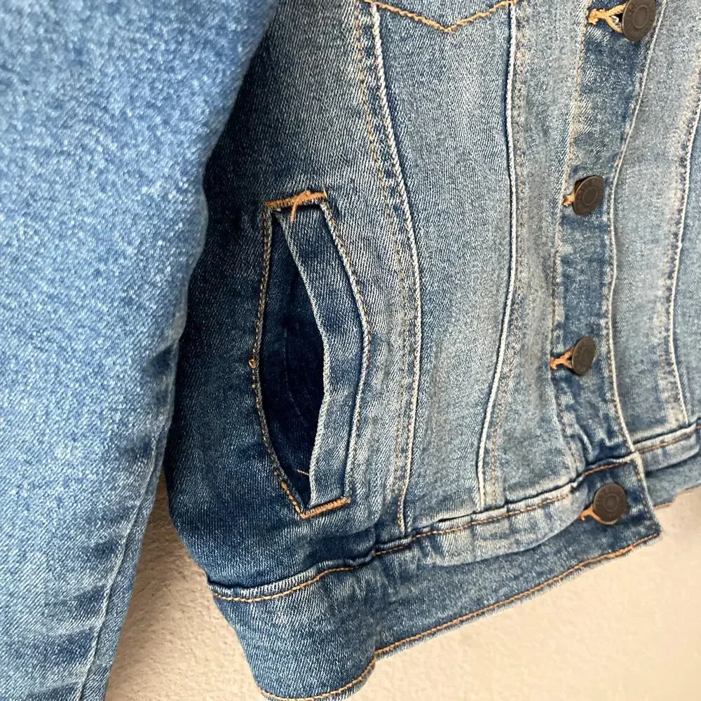 Old Navy Medium Wash Denim Jean Jacket - Large 10/12